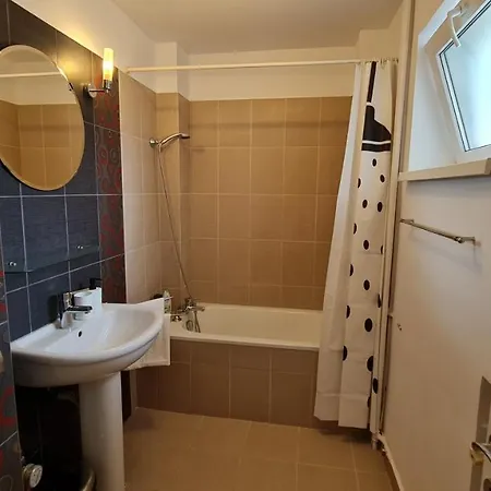 19 Apartment